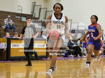 Thumbnail 1 in Siegel vs. Harding Academy photogallery.