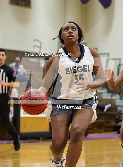 Thumbnail 3 in Siegel vs. Harding Academy photogallery.