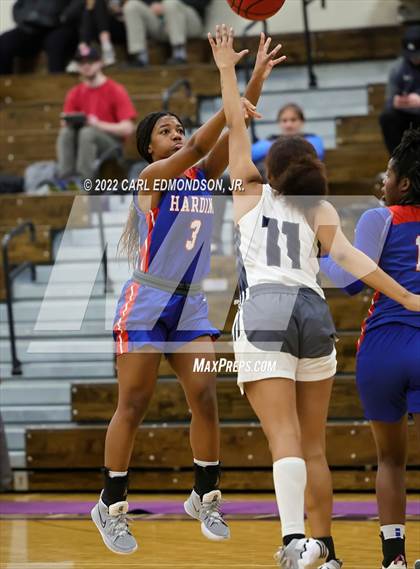 Thumbnail 1 in Siegel vs. Harding Academy photogallery.