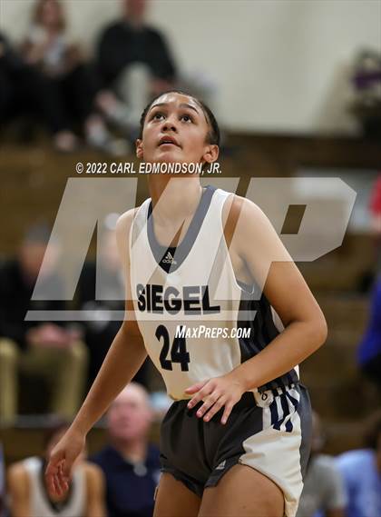 Thumbnail 3 in Siegel vs. Harding Academy photogallery.
