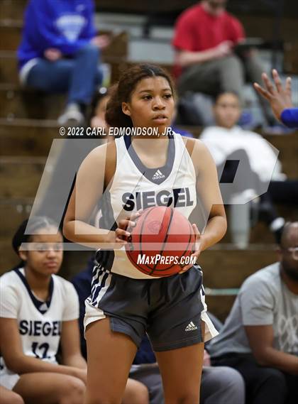 Thumbnail 1 in Siegel vs. Harding Academy photogallery.