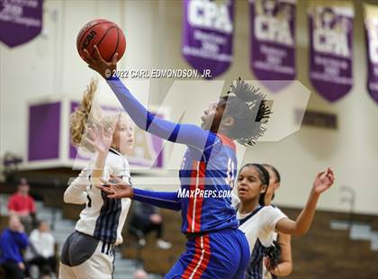 Thumbnail 2 in Siegel vs. Harding Academy photogallery.