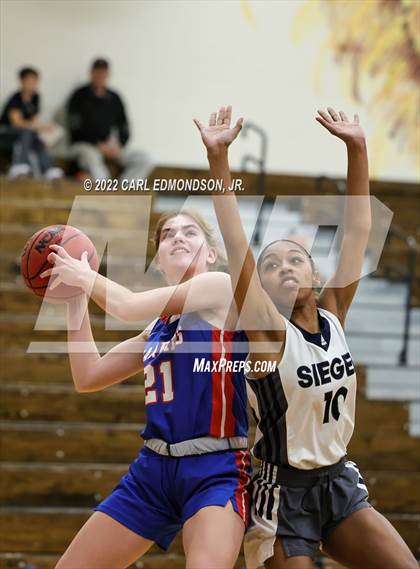 Thumbnail 1 in Siegel vs. Harding Academy photogallery.