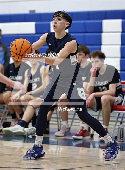 Thumbnail 1 in Carlmont @ Hillsdale photogallery.
