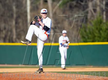Thumbnail 3 in Marvin Ridge vs Charlotte Country Day photogallery.