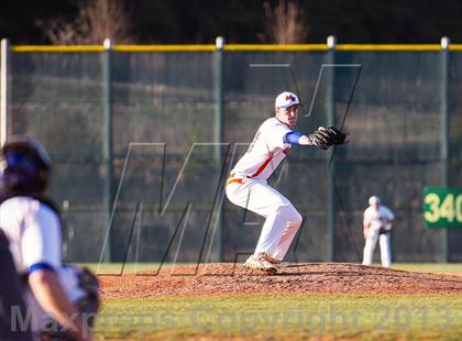 Thumbnail 2 in Marvin Ridge vs Charlotte Country Day photogallery.