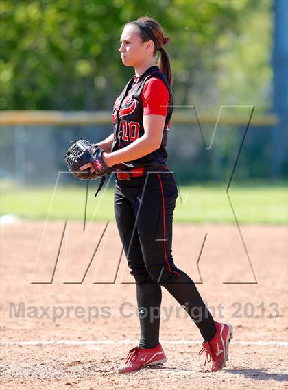Thumbnail 2 in Brookfield vs Masuk (SWC Semifinal) photogallery.