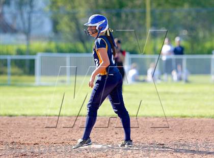 Thumbnail 3 in Brookfield vs Masuk (SWC Semifinal) photogallery.
