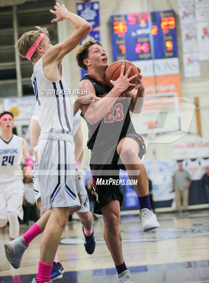 Thumbnail 3 in Rio Mesa @ Camarillo photogallery.