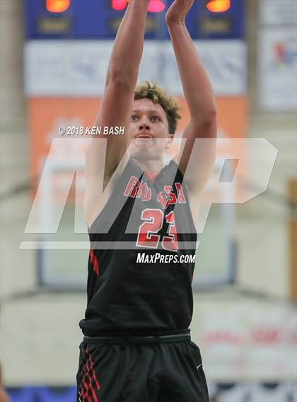 Thumbnail 1 in Rio Mesa @ Camarillo photogallery.