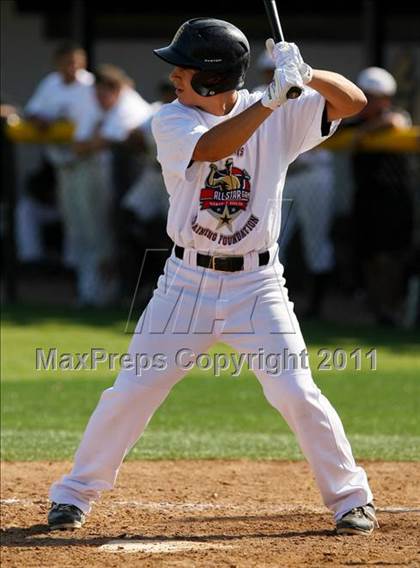 Thumbnail 2 in SGV vs SFV Underclassman All-Star Game photogallery.