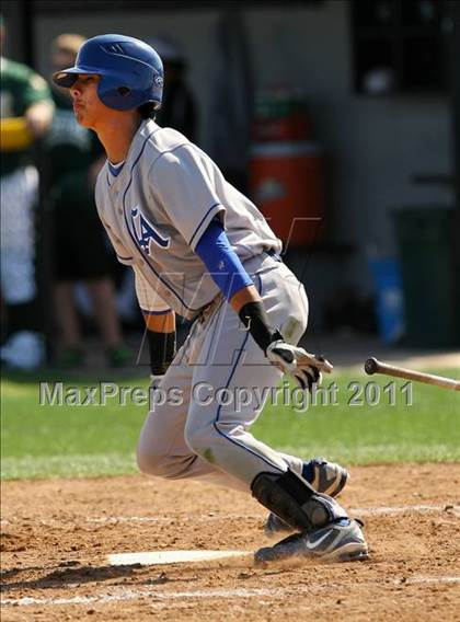 Thumbnail 1 in SGV vs SFV Underclassman All-Star Game photogallery.