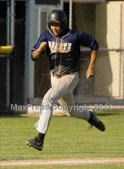 Thumbnail 2 in SGV vs SFV Underclassman All-Star Game photogallery.