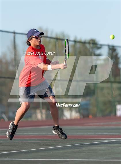 Thumbnail 1 in Frontier League Tournament photogallery.