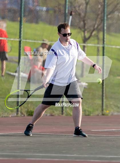 Thumbnail 1 in Frontier League Tournament photogallery.
