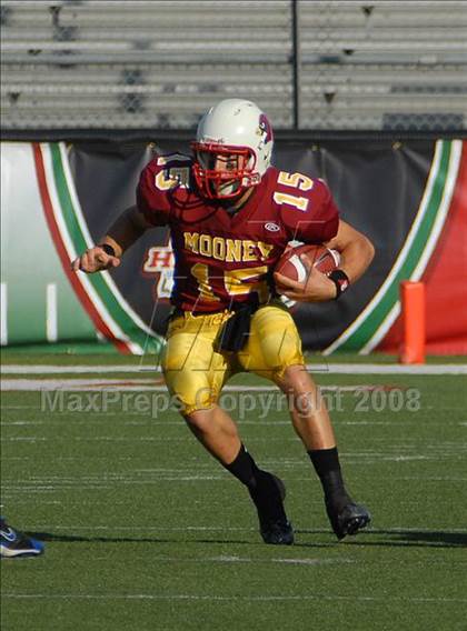 Thumbnail 1 in Covington Catholic vs. Cardinal Mooney (Kirk Herbstreit Varsity Football Series) photogallery.