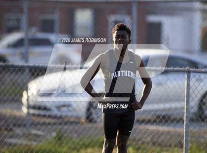 Thumbnail 2 in Stanton Invitational (400m) photogallery.