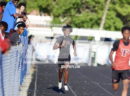 Thumbnail 3 in Stanton Invitational (400m) photogallery.