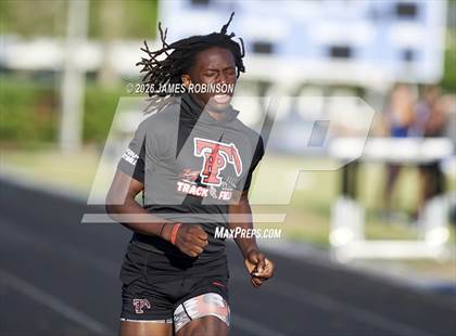 Thumbnail 1 in Stanton Invitational (400m) photogallery.