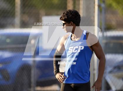 Thumbnail 2 in Stanton Invitational (400m) photogallery.