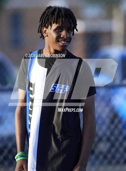 Thumbnail 3 in Stanton Invitational (400m) photogallery.