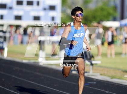 Thumbnail 1 in Stanton Invitational (400m) photogallery.