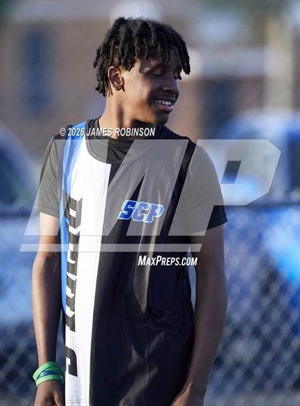Thumbnail 3 in Stanton Invitational (400m) photogallery.
