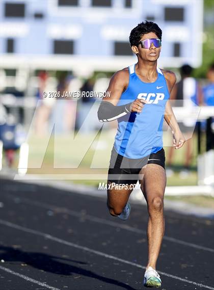 Thumbnail 2 in Stanton Invitational (400m) photogallery.