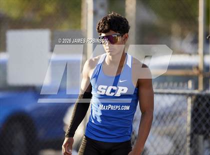 Thumbnail 2 in Stanton Invitational (400m) photogallery.
