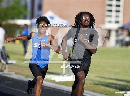 Thumbnail 3 in Stanton Invitational (400m) photogallery.