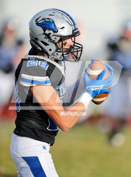 Thumbnail 3 in East vs. Stansbury photogallery.