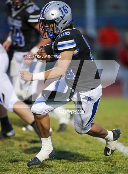 Thumbnail 3 in East vs. Stansbury photogallery.