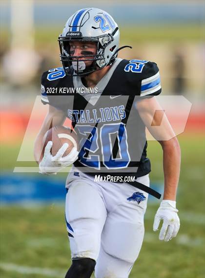Thumbnail 2 in East vs. Stansbury photogallery.