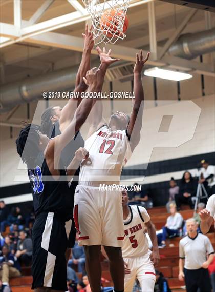 Thumbnail 3 in West Craven vs. New Bern (Craven County Holiday Hoops Tournament) photogallery.