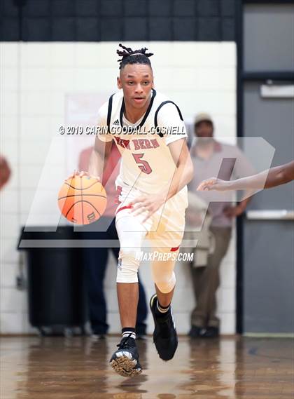 Thumbnail 2 in West Craven vs. New Bern (Craven County Holiday Hoops Tournament) photogallery.
