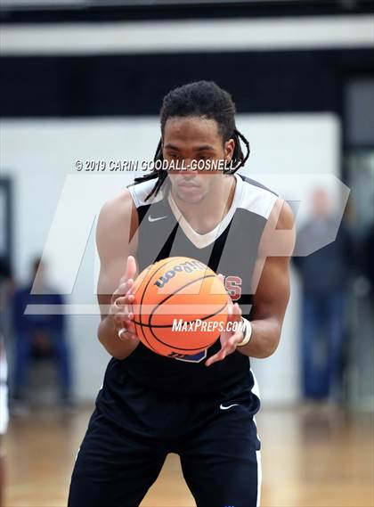 Thumbnail 2 in West Craven vs. New Bern (Craven County Holiday Hoops Tournament) photogallery.