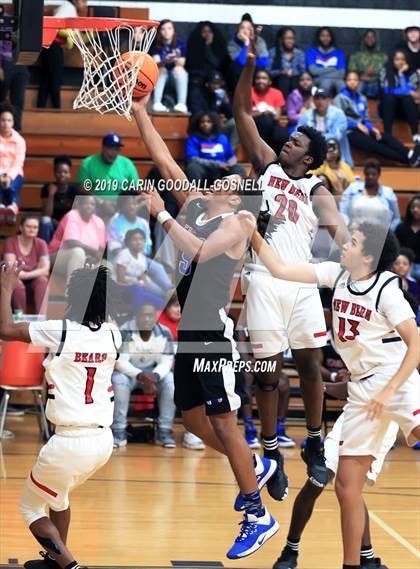 Thumbnail 3 in West Craven vs. New Bern (Craven County Holiday Hoops Tournament) photogallery.