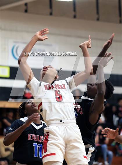 Thumbnail 3 in West Craven vs. New Bern (Craven County Holiday Hoops Tournament) photogallery.
