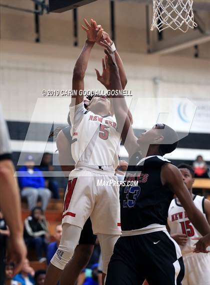 Thumbnail 3 in West Craven vs. New Bern (Craven County Holiday Hoops Tournament) photogallery.