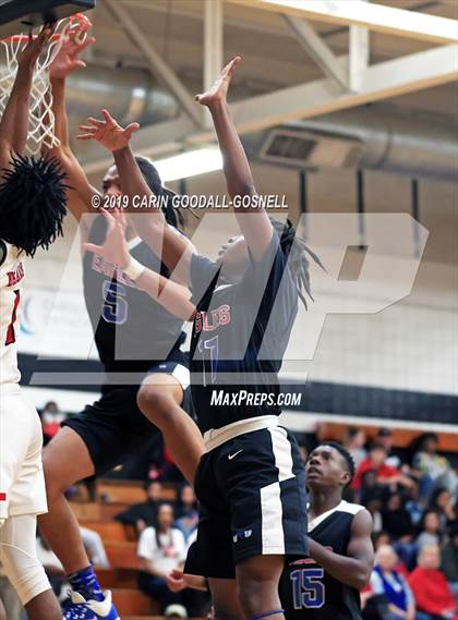 Thumbnail 2 in West Craven vs. New Bern (Craven County Holiday Hoops Tournament) photogallery.