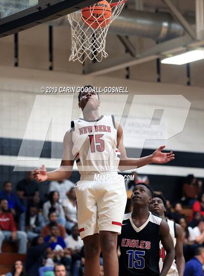 Thumbnail 1 in West Craven vs. New Bern (Craven County Holiday Hoops Tournament) photogallery.