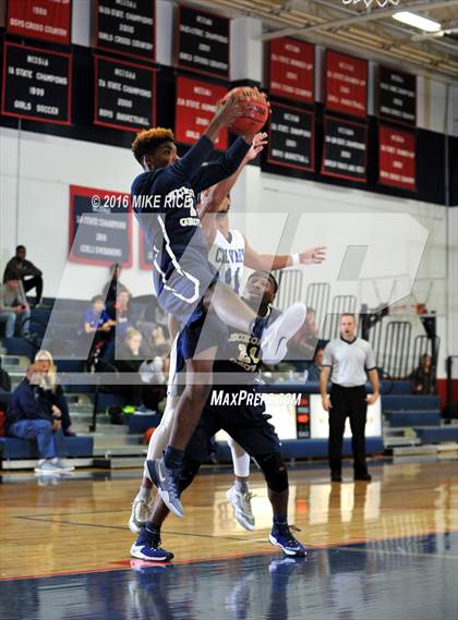 Thumbnail 3 in Hickory Grove Christian vs Calvary Day (WNC Holiday Classic) photogallery.