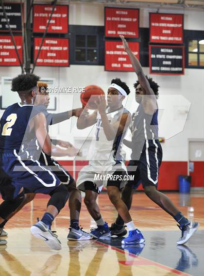 Thumbnail 1 in Hickory Grove Christian vs Calvary Day (WNC Holiday Classic) photogallery.