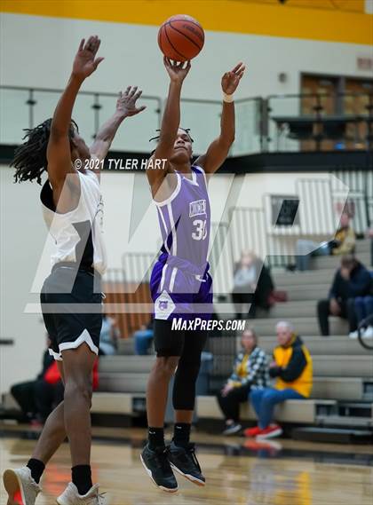 Thumbnail 2 in Muncie Central @ Avon (Scrimmage) photogallery.