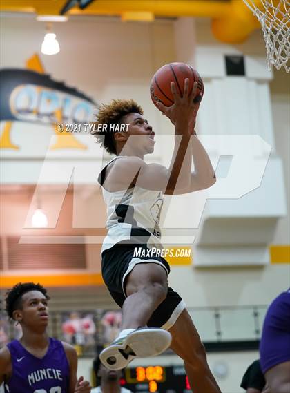 Thumbnail 2 in Muncie Central @ Avon (Scrimmage) photogallery.