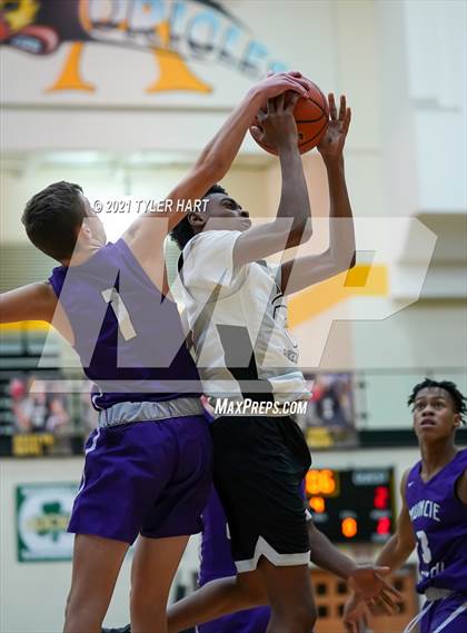 Thumbnail 2 in Muncie Central @ Avon (Scrimmage) photogallery.