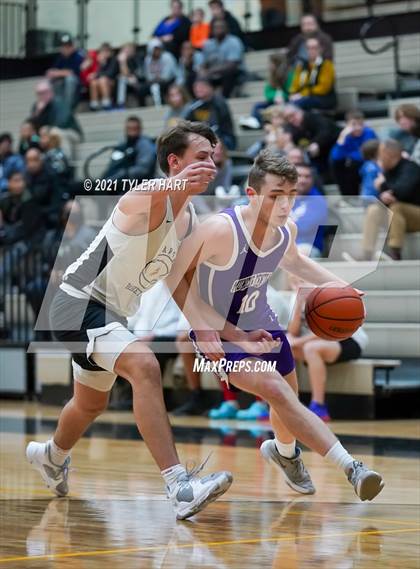 Thumbnail 2 in Muncie Central @ Avon (Scrimmage) photogallery.