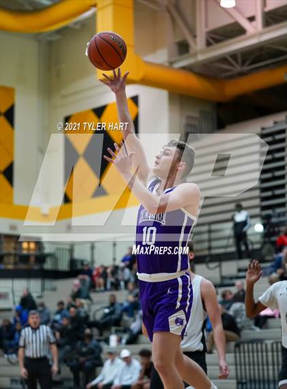 Thumbnail 1 in Muncie Central @ Avon (Scrimmage) photogallery.