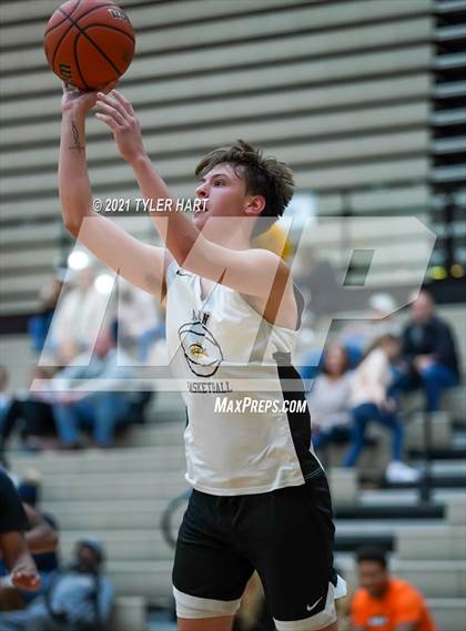 Thumbnail 3 in Muncie Central @ Avon (Scrimmage) photogallery.