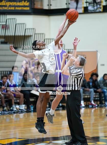 Thumbnail 2 in Muncie Central @ Avon (Scrimmage) photogallery.
